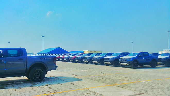 Hình ảnh lô xe Ford Ranger Raptor 2020 đầu tiên về Việt Nam - 1