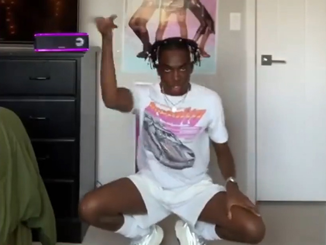 Video Clip Cười - Cảm giác khi thức dậy nghe tin tiếp tục được nghỉ học