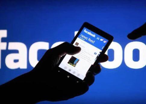 Chính phủ vừa ra Nghị định mới xử phạt các vi phạm trên Facebook (Ảnh minh họa)
