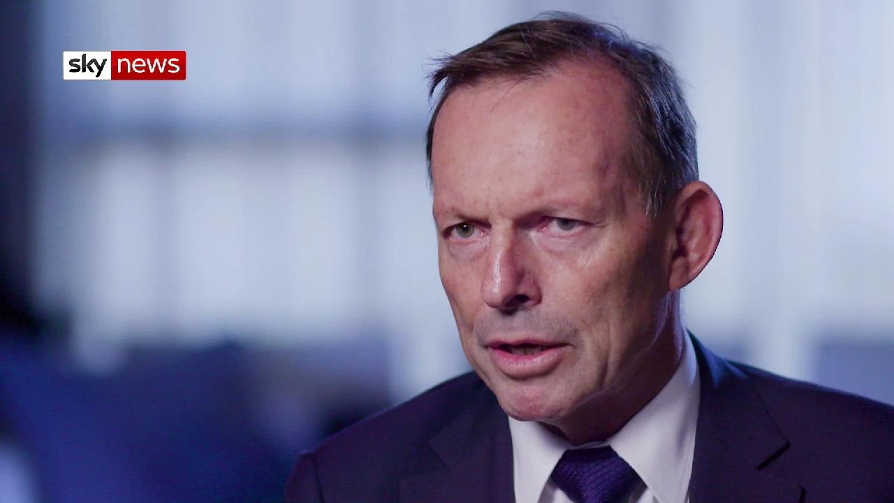 Cựu Thủ tướng Úc Tony Abbott chia sẻ về MH370 trong bộ phim tài liệu mới. Ảnh: Sky News