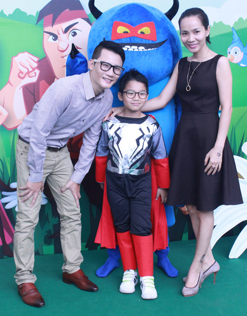 Vợ tiểu thư nhà đại gia miền Tây của Hoàng Bách 3 lần sinh con vẫn trẻ đẹp - 3