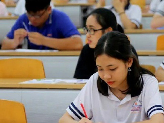 Giáo dục - du học - ĐHQG TP HCM dời kỳ thi đánh giá năng lực