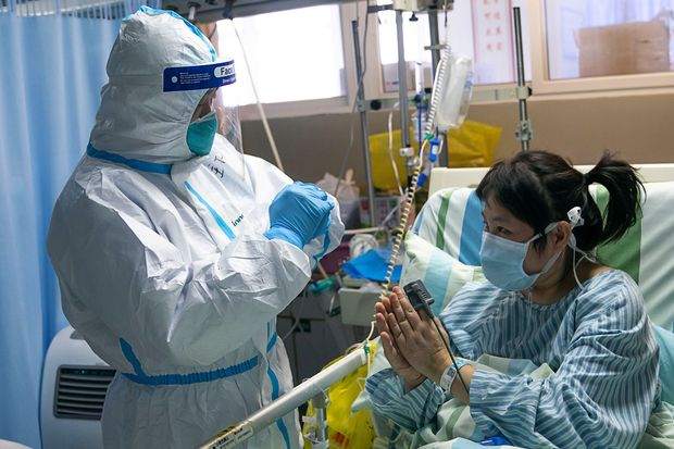 Số ca nhiễm virus Corona giảm mạnh ở Trung Quốc.