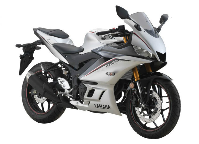2020 Yamaha YZF-R25 đổi màu mới, đánh thức đam mê môtô thể thao - 3