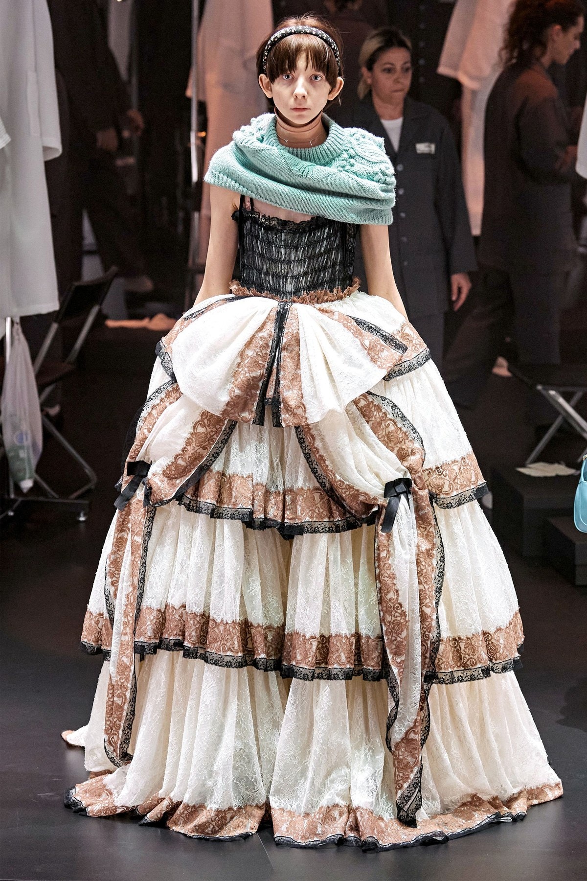 Gucci ra mắt bộ sưu tập mới ấn tượng tại Milan Fashion Week - 1
