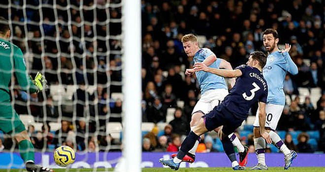 De Bruyne dứt điểm hiểm hóc ghi bàn ấn định chiến thắng 2-0 của Man City trước West Ham