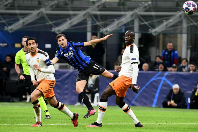 Atalanta đạt một chân vào tứ kết sau khi "hủy diệt" Valencia ở lượt đi