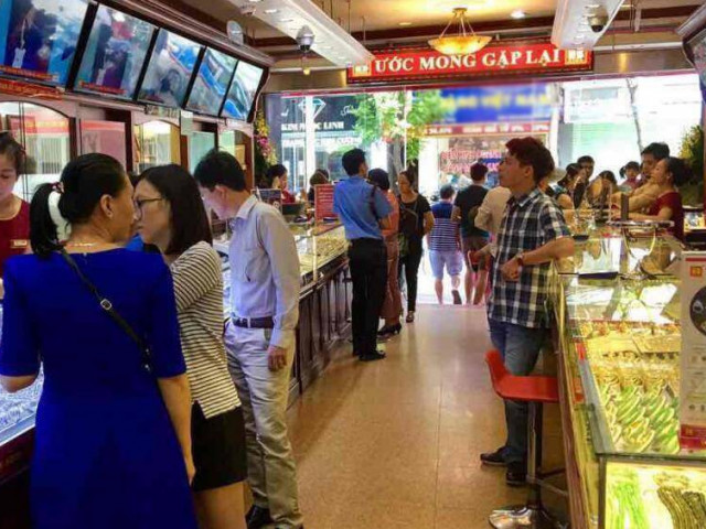 Kinh doanh - Giá vàng hôm nay 21/2/2020: Tiếp tục leo dốc, vàng tăng tới khi nào?