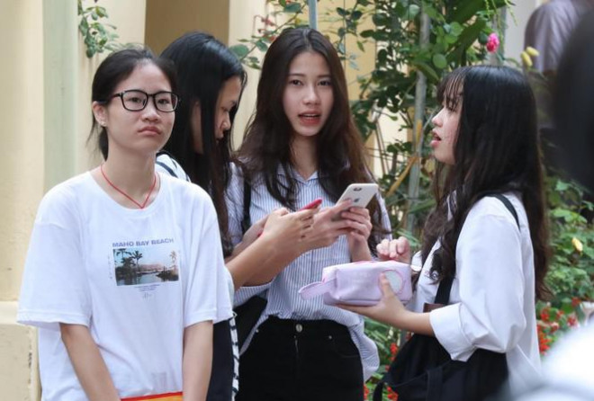 Thí sinh tham dự kỳ thi tuyển sinh lớp 10 năm học 2019-2020 của Hà Nội.