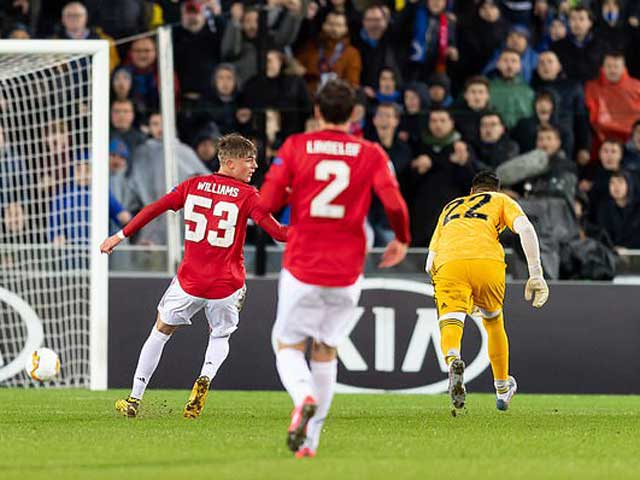 Bóng đá - MU thua bàn lãng xẹt ở Europa League: Tố cáo đối thủ phạm luật lộ liễu