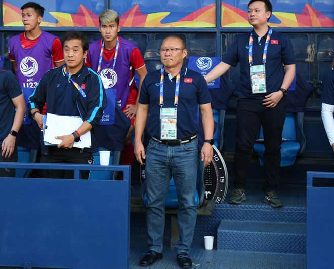 Tuyển Việt Nam thời HLV Park Hang Seo đã bỏ xa Thái Lan trên BXH FIFA