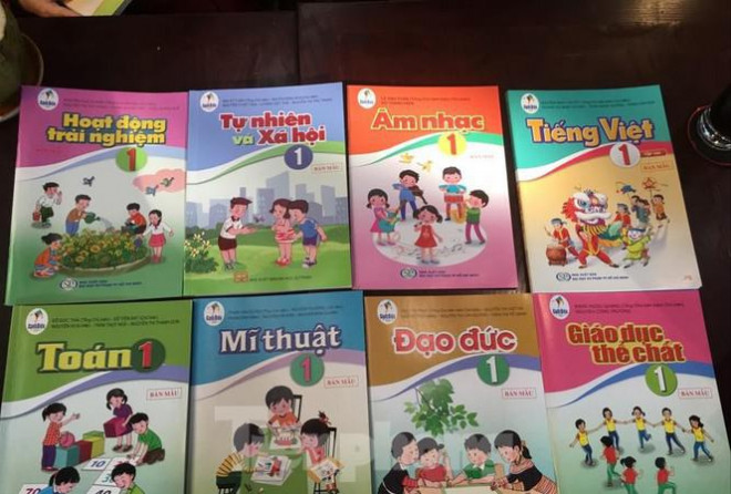 Theo văn bản số 115/BGDĐT –KHTC ngày 14/1/2020, Bộ GD&ĐT kiến nghị: “Chính phủ giao Bộ Tài chính đề nghị các nhà xuất bản thực hiện kê khai giá theo Luật Giá 2012.