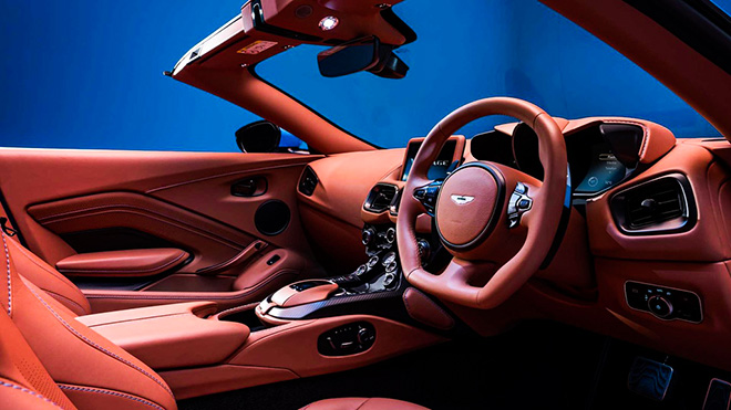 Hãng Aston Martin ra mắt xe mui trần Vantage Roadster - 8