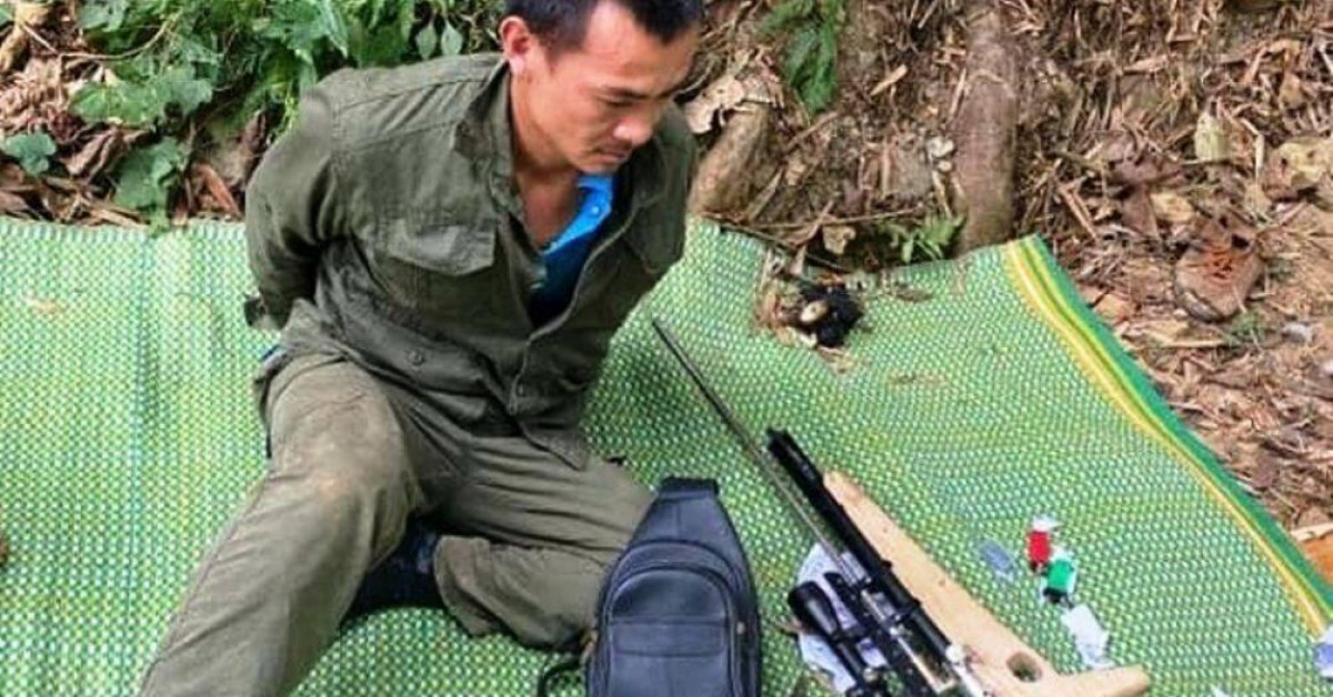 Pháp luật - Kẻ buôn bán ma túy hung hãn rút dao chống trả công an