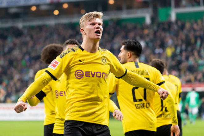 Haaland ghi bàn thắng thứ 12 chỉ trong 8 trận khoác áo Dortmund, qua đó cán mốc 40 pha lập công ở mùa giải 2019/20