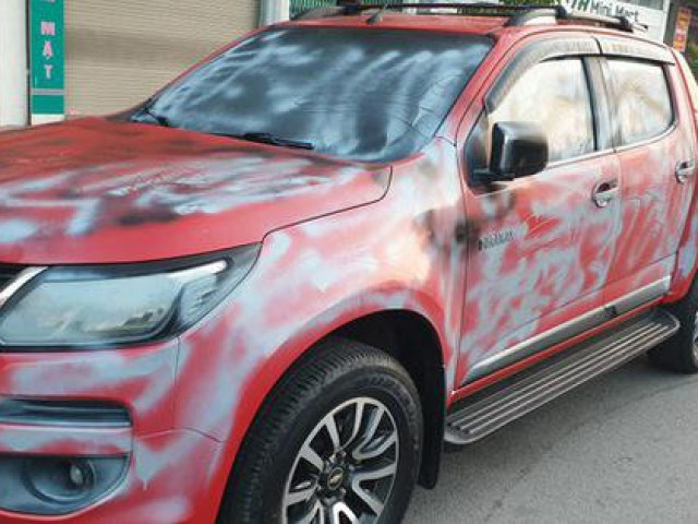 Pháp luật - Điều tra vụ 2 đối tượng bịt mặt phá hoại ô tô của nhà báo ở Quảng Ninh