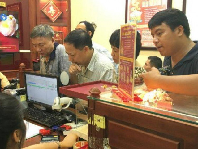 Kinh doanh - Giá vàng hôm nay 24/2/2020: Diễn biến bất thường sáng đầu tuần