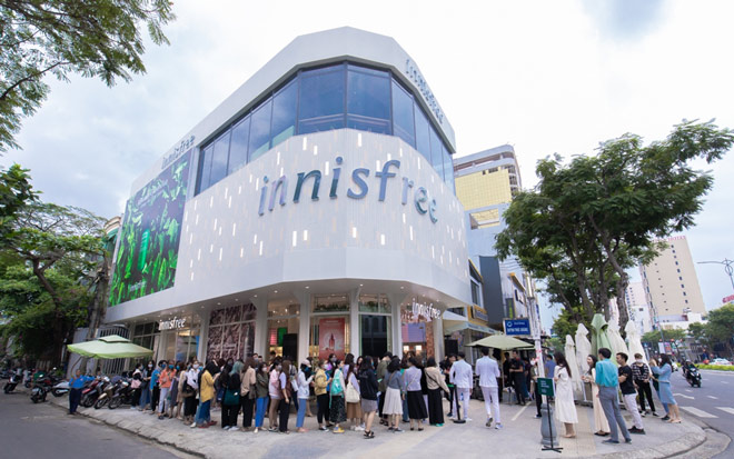 innisfree Đà Nẵng đón hàng trăm "tín đồ" đến check-in suốt 2 ngày đầu ra mắt - 1