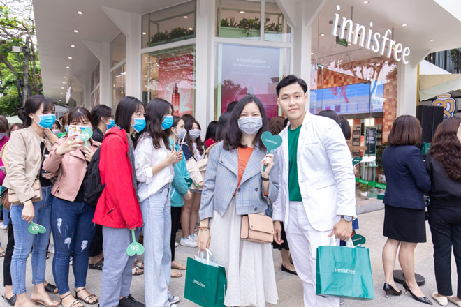 innisfree Đà Nẵng đón hàng trăm "tín đồ" đến check-in suốt 2 ngày đầu ra mắt - 6