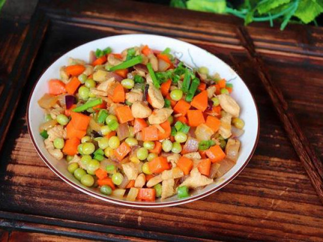 Ẩm thực - Thịt gà chế biến theo cách này, bé lười ăn bao nhiêu cũng bị "đánh gục"