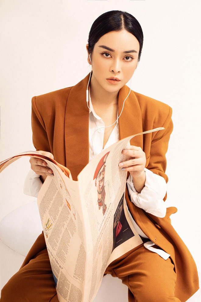 Trúc Linh chấm thi mảng chăm sóc da tại The International Beauty Artist Expo & Contest 2019 tại Hàn Quốc.