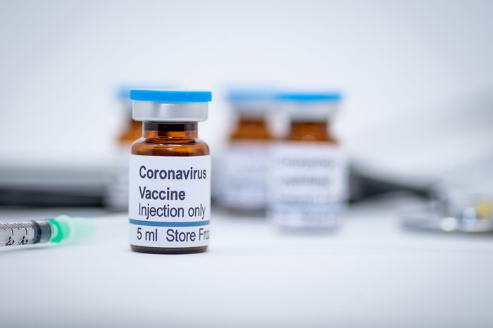 Lô vắc-xin phòng Covid-19 đầu tiên sẽ được thử nghiệm trên người&nbsp;trong hơn 2 tháng tới (Ảnh minh họa)