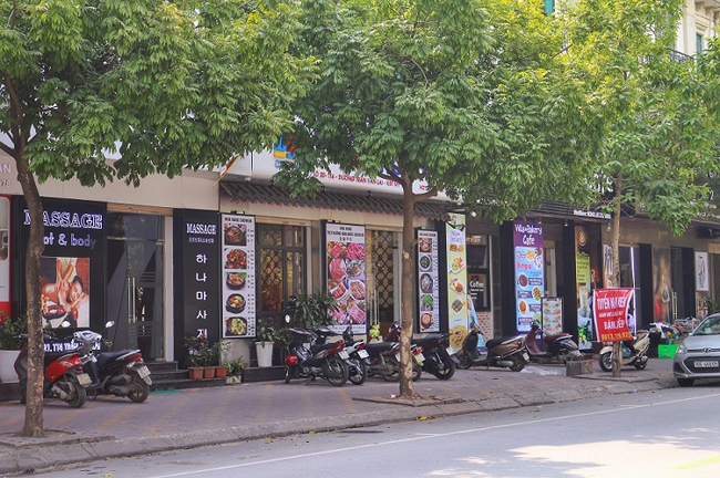 Khu đô thị Mỹ Đình – Mễ Trì (Hà Nội) thường được gọi là “phố Hàn Quốc” bởi đây là nơi sinh sống và làm việc của nhiều người Hàn, đặc biệt là giới trí thức, thượng lưu.