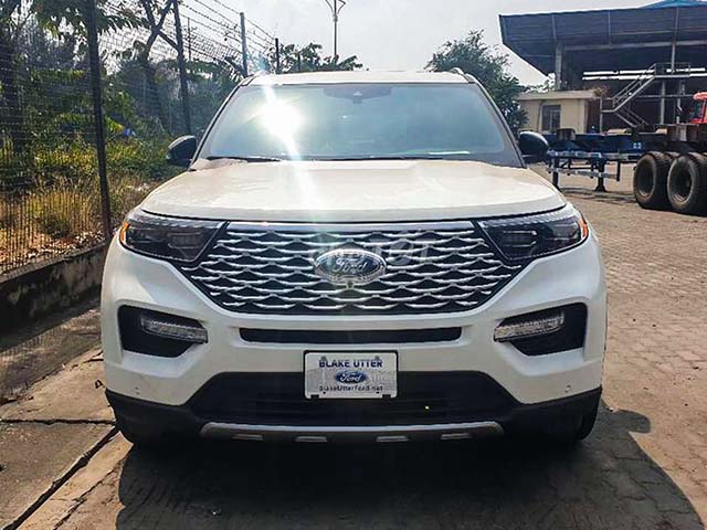 SUV cỡ lớn Ford Explorer Platinum thế hệ mới về Việt Nam, chào giá 4,4 tỷ đồng