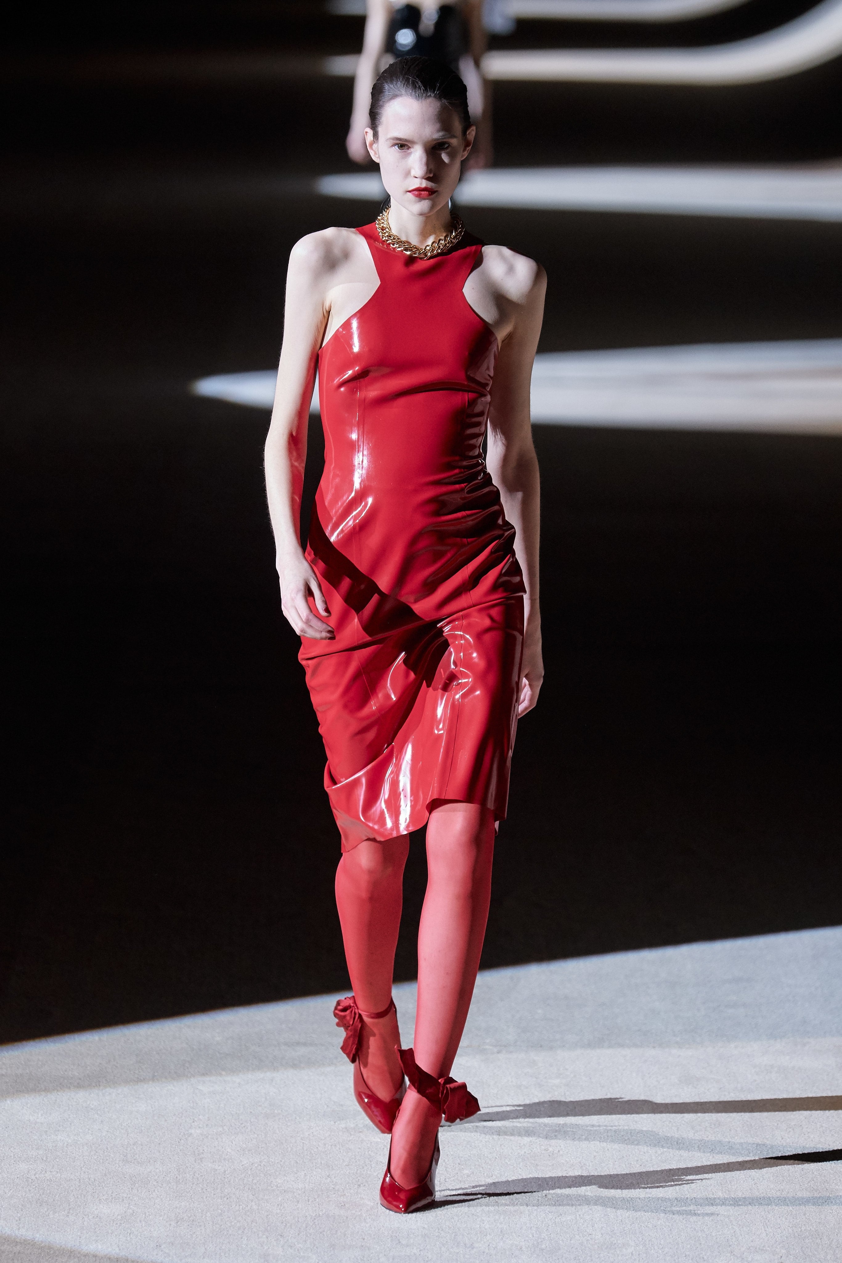 Thời trang nữ quyền của Dior tại Paris Fashion Week - 8