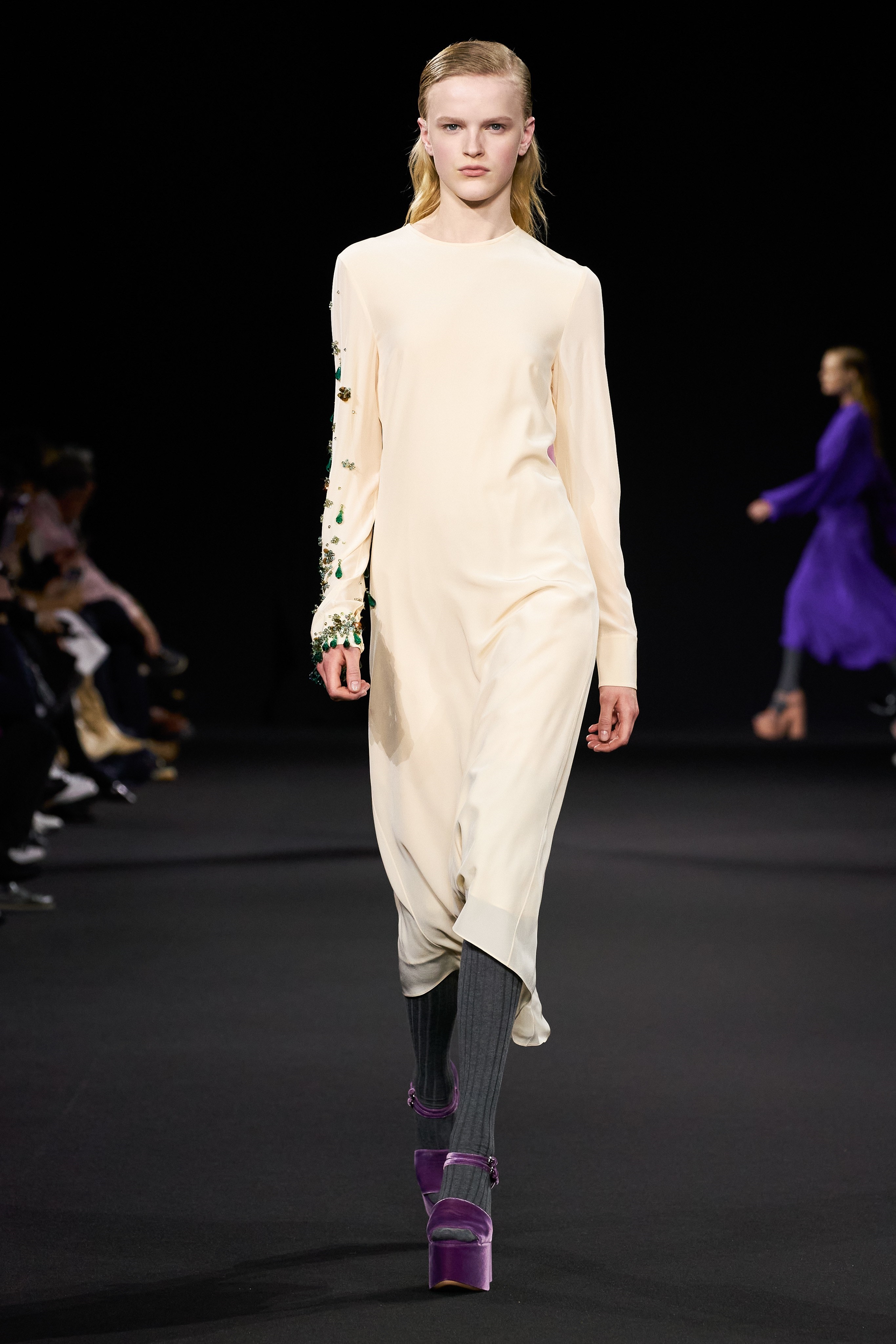 Thời trang nữ quyền của Dior tại Paris Fashion Week - 13