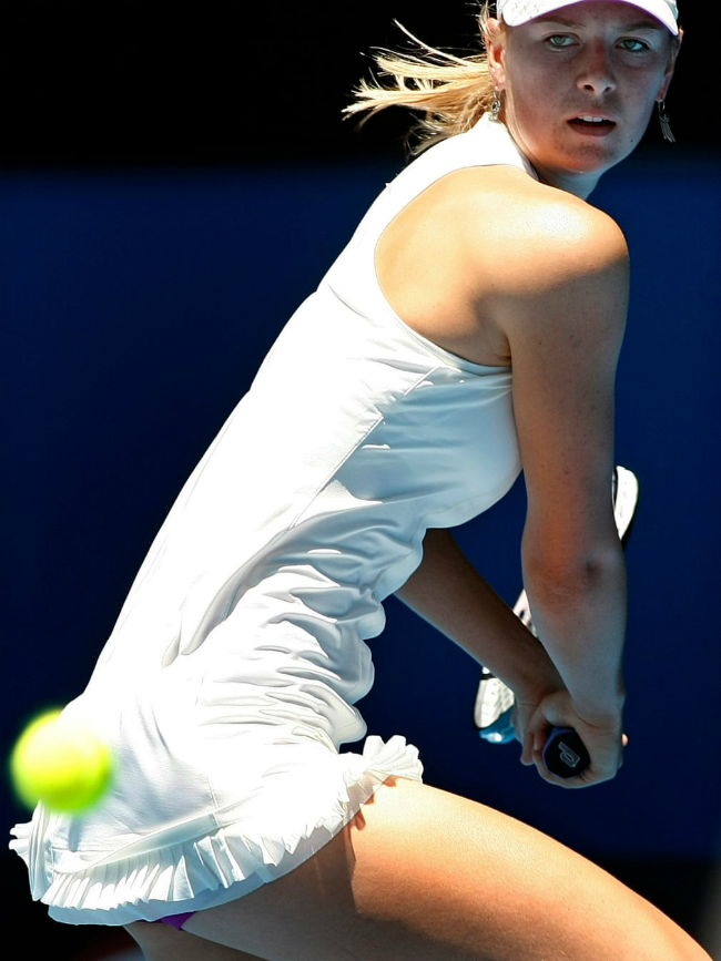Sharapova là hạt giống số 5 tại Australian Open 2008, nơi cô đánh bại cả cựu số 1 thế giới Lindsey Davenport, đương kim số 1 thế giới khi đó Justine Hennin, Jelena Jankovic trước khi khuất phục nốt Ana Ivanovic để giành Grand Slam thứ 3.

Giải đấu tại Melboure Park cách đây 12 năm cũng là nơi Masha vô địch mà không thua set nào cả giải.

