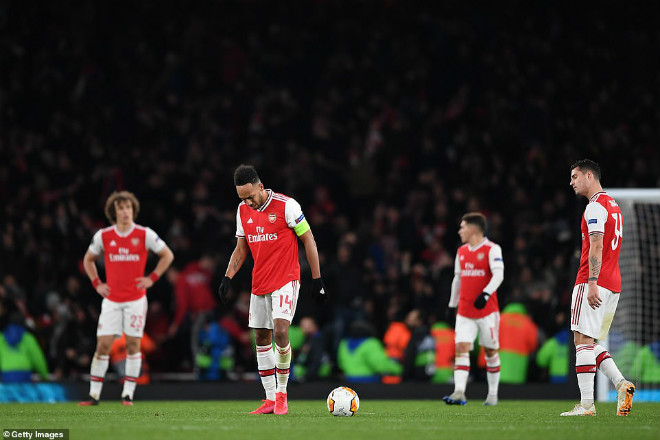 Arsenal bị loại sốc ở Europa League: Đòn đau phút cuối, Emirates chết lặng - 4