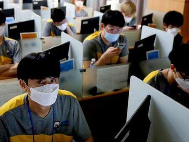 Giáo dục - du học - Lo ngại virus, các trường đại học ở Seoul hoãn nhập học, cho sinh viên học trực tuyến