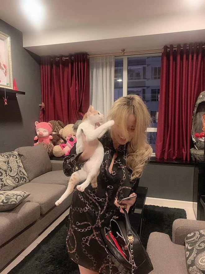 2 nàng “Vàng Anh” sau 13 năm: Người viên mãn, kẻ vướng tin đồn hẹn hò đồng giới - 9