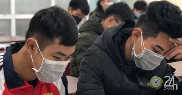 Những trường đại học nào tiếp tục cho sinh viên nghỉ học?