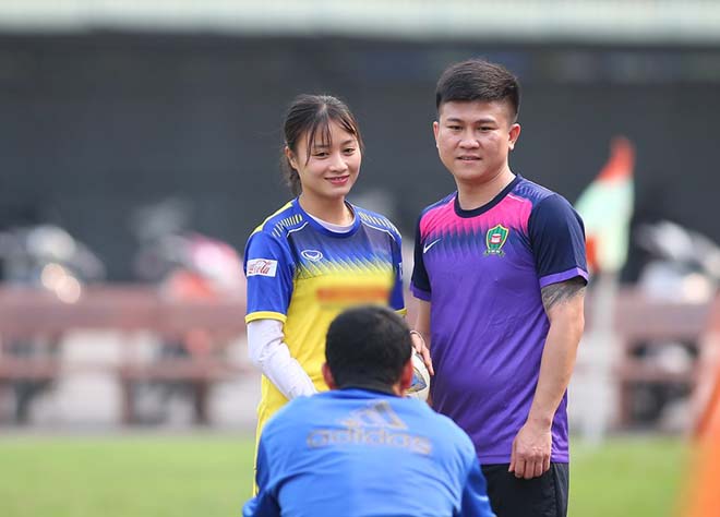 Hoàng Thị Loan không ra sân trong trận gặp các cựu danh thủ Việt Nam