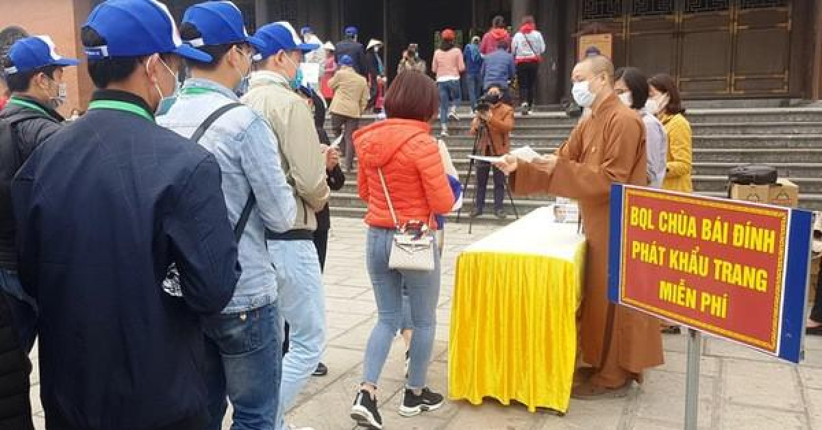 Tin tức trong ngày - Bộ Y tế lên tiếng về việc cách ly tại nhà chùa người từ vùng dịch Covid-19 về Việt Nam