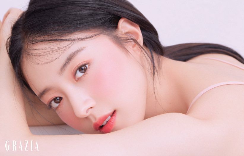 Thần nữ "Hoa du ký" xứ Hàn khiến cha mẹ lo bị bắt cóc vì quá xinh đẹp - 6