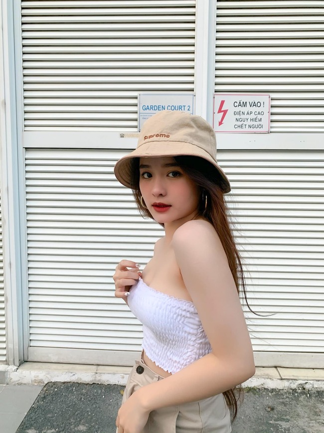 Nữ diễn viên 10X hiện tại còn là mẫu ảnh được nhiều nhãn hàng lựa chọn.&nbsp;