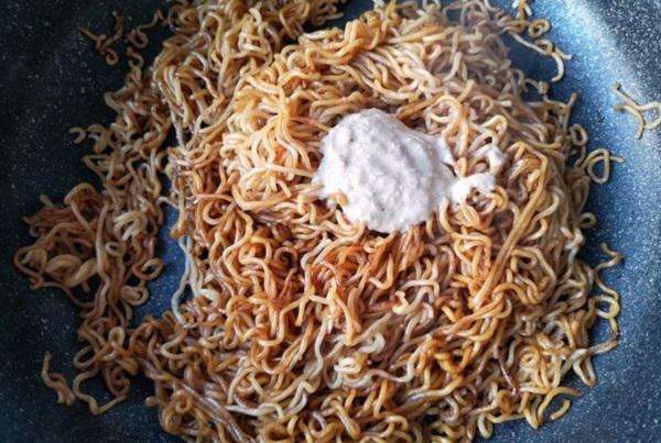 Mì xào chế biến theo cách này chẳng sợ nóng lại còn đủ chất - 2