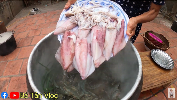 Bà Tân Vlog gây hoang mang vì món ăn tự chế để "giải cứu" hải sản - 5