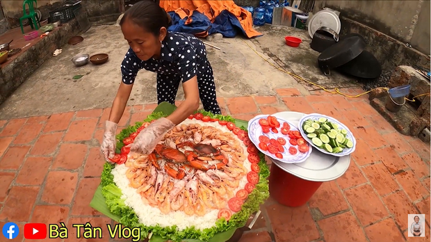 Bà Tân Vlog gây hoang mang vì món ăn tự chế để "giải cứu" hải sản - 7