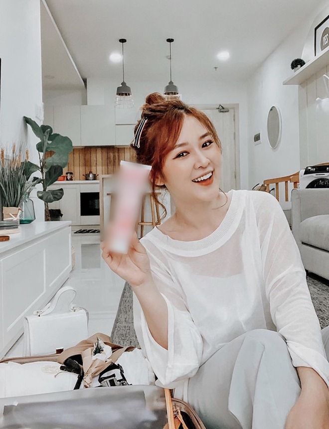 2 mỹ nhân showbiz lộ dấu vết hẹn hò với Ngô Kiến Huy - 9