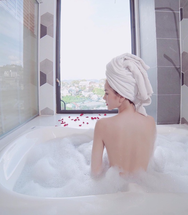 2 mỹ nhân showbiz lộ dấu vết hẹn hò với Ngô Kiến Huy - 5