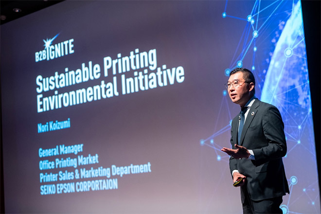Ông Masanori Koizumi, Giám đốc phụ trách Kinh doanh & Marketing mảng máy in, Tập đoàn Seiko Epson chia sẻ về Những sáng kiến in ấn bền vững tại B2B Ignite.