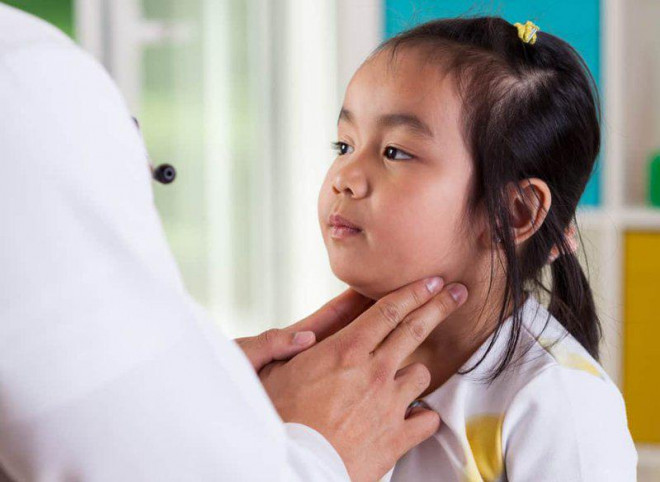 Căn bệnh lây qua hô hấp không thể chủ quan khi trẻ em mắc phải - 1