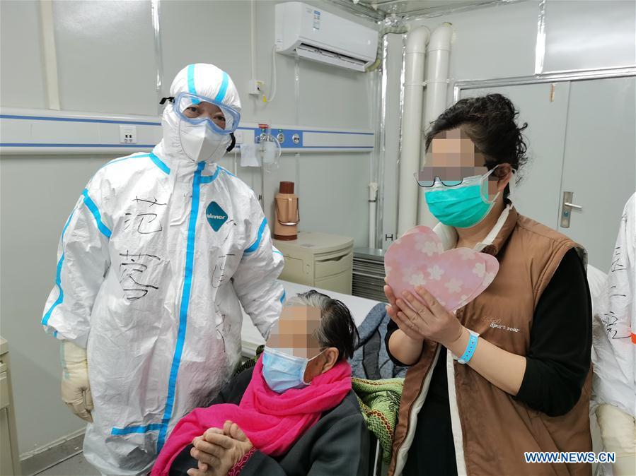 Một nữ bệnh nhân nhiễm Covid-19 ở thành phố Côn Minh, tỉnh Vân Nam, Trung Quốc được cứu sống nhờ phương pháp tế bào gốc. Ảnh minh họa: News.cn