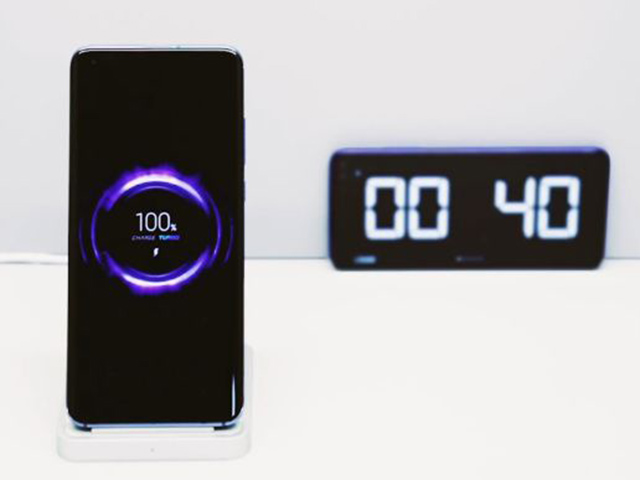 Thời trang Hi-tech - Xiaomi phô diễn sạc không dây siêu tốc cho sạc nhanh của iPhone 11 Pro Max hít khói