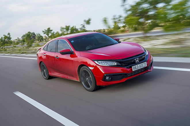 Honda Civic giảm giá tới 120 triệu đồng tại thị trường Việt - 1