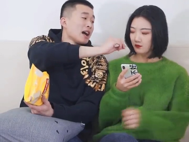 Video Clip Cười - Sự khác biệt của một cô gái khi mới yêu và lúc đã yêu lâu